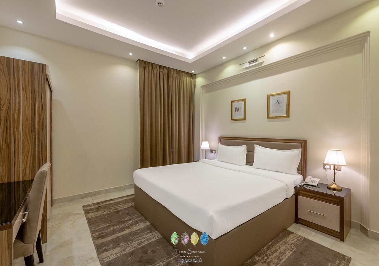 Tree Season Chalets Khamis Mushait Exterior photo